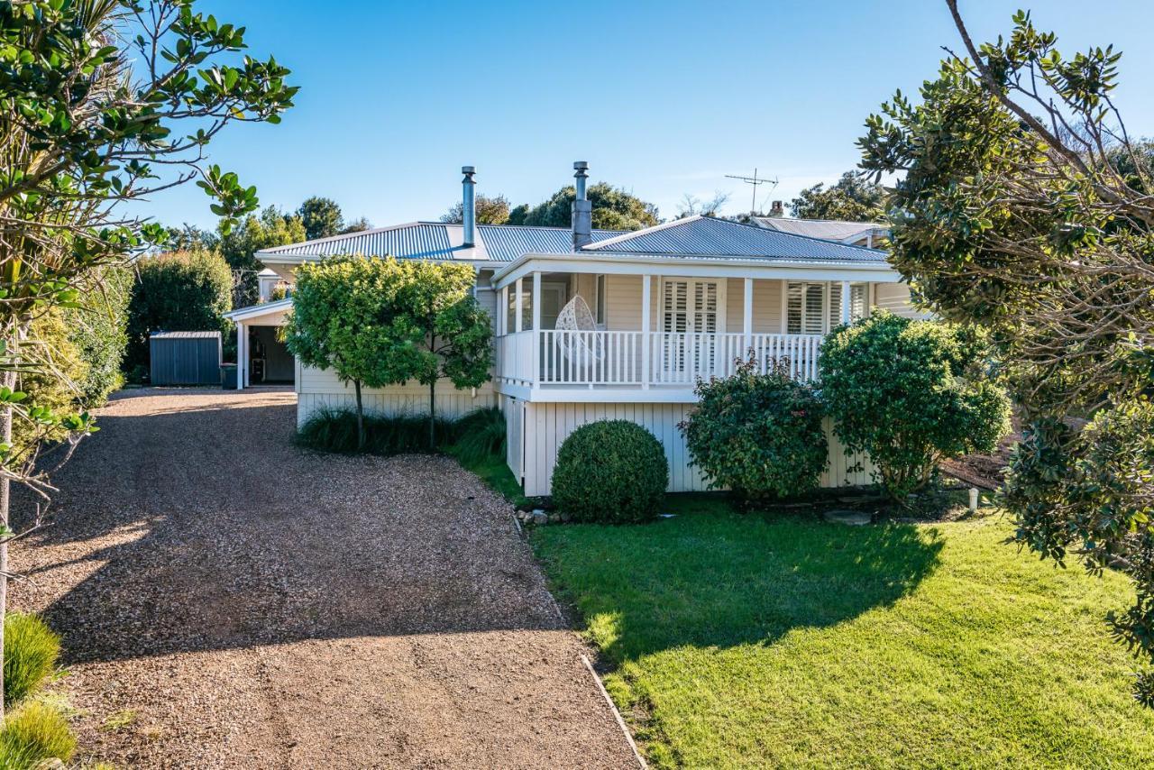 Moa Magic - Oneroa Holiday Home מראה חיצוני תמונה